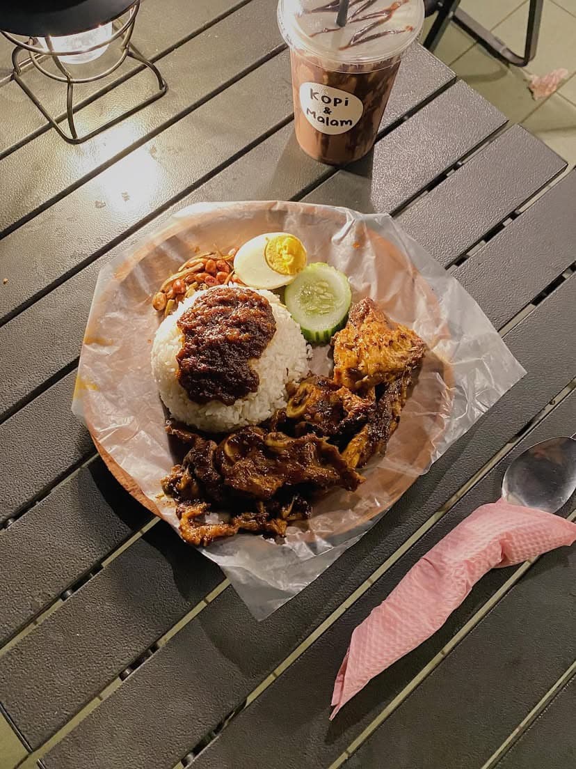Nasi Lemak Ayam Berempah